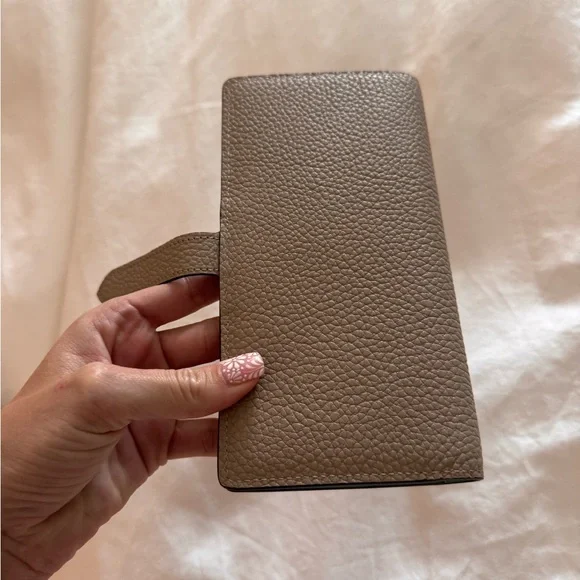 Louis Vuitton Vertical Wallet - Picture 8 of 9